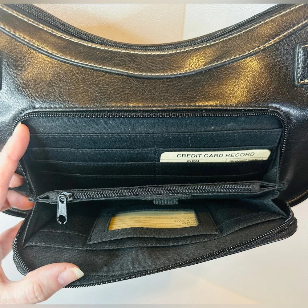 Duck Head Black Faux Leather Hobo Shoulder Bag With Silver Tone Hardware